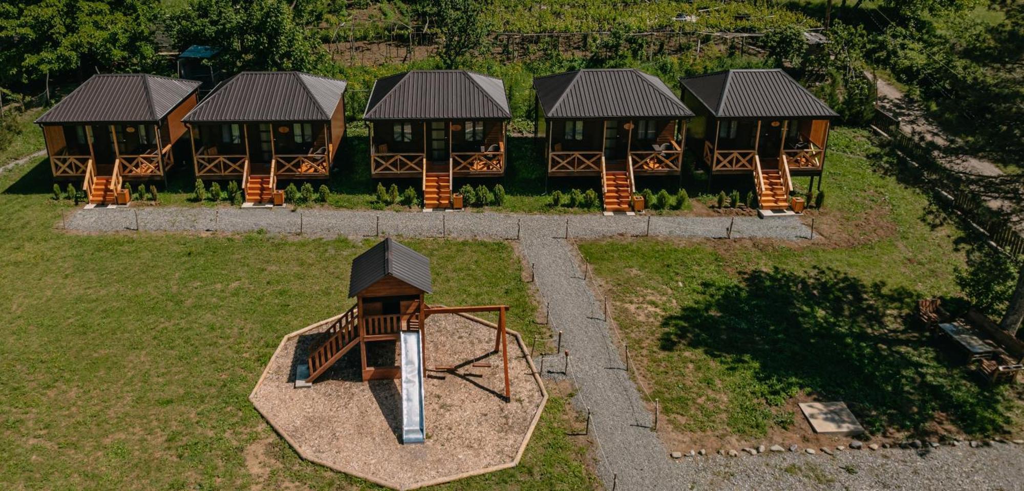 Chateau Ateni Cottages Gori Bagian luar foto