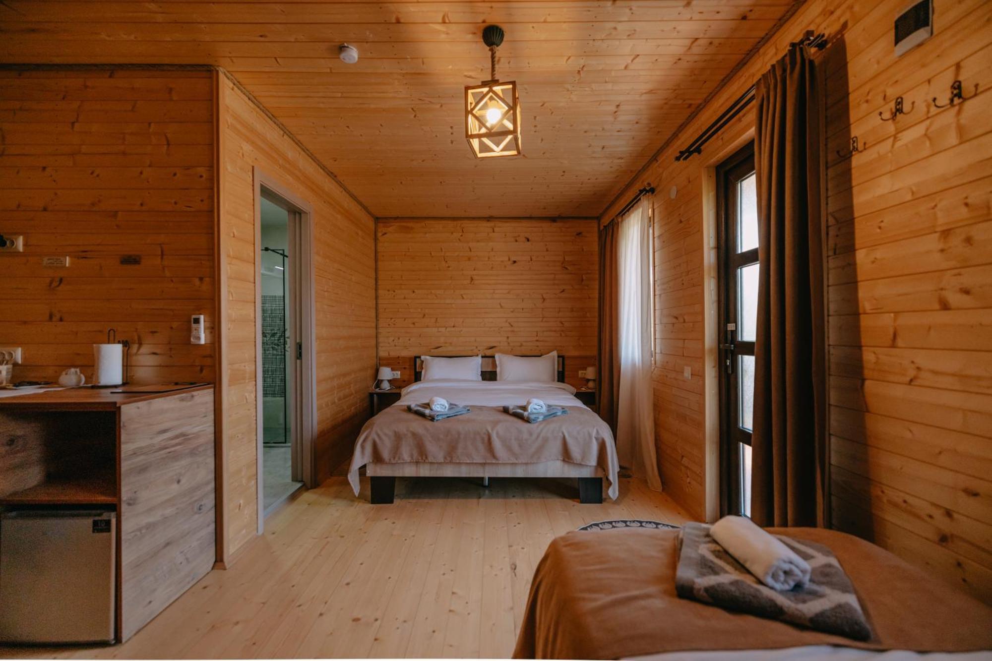 Chateau Ateni Cottages Gori Bagian luar foto