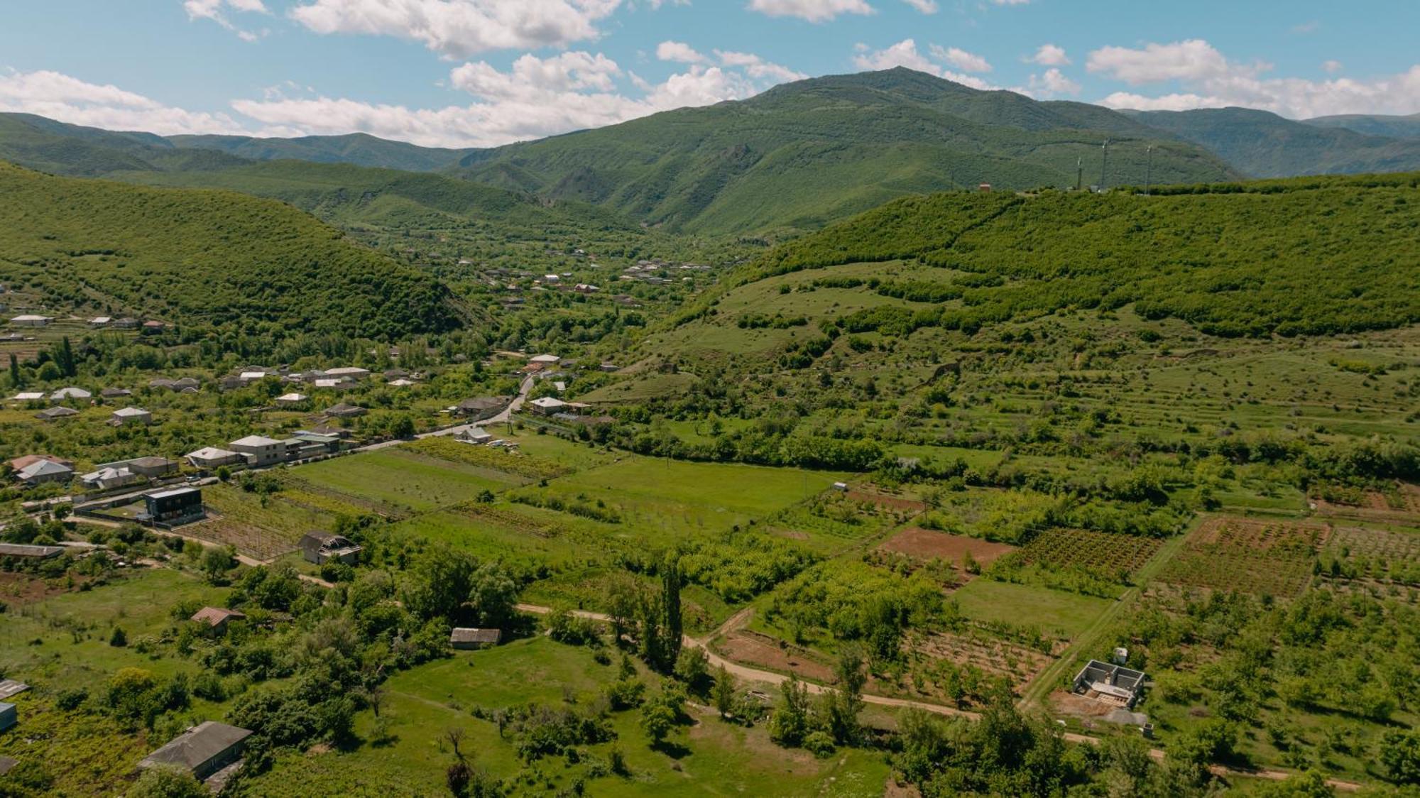 Chateau Ateni Cottages Gori Bagian luar foto